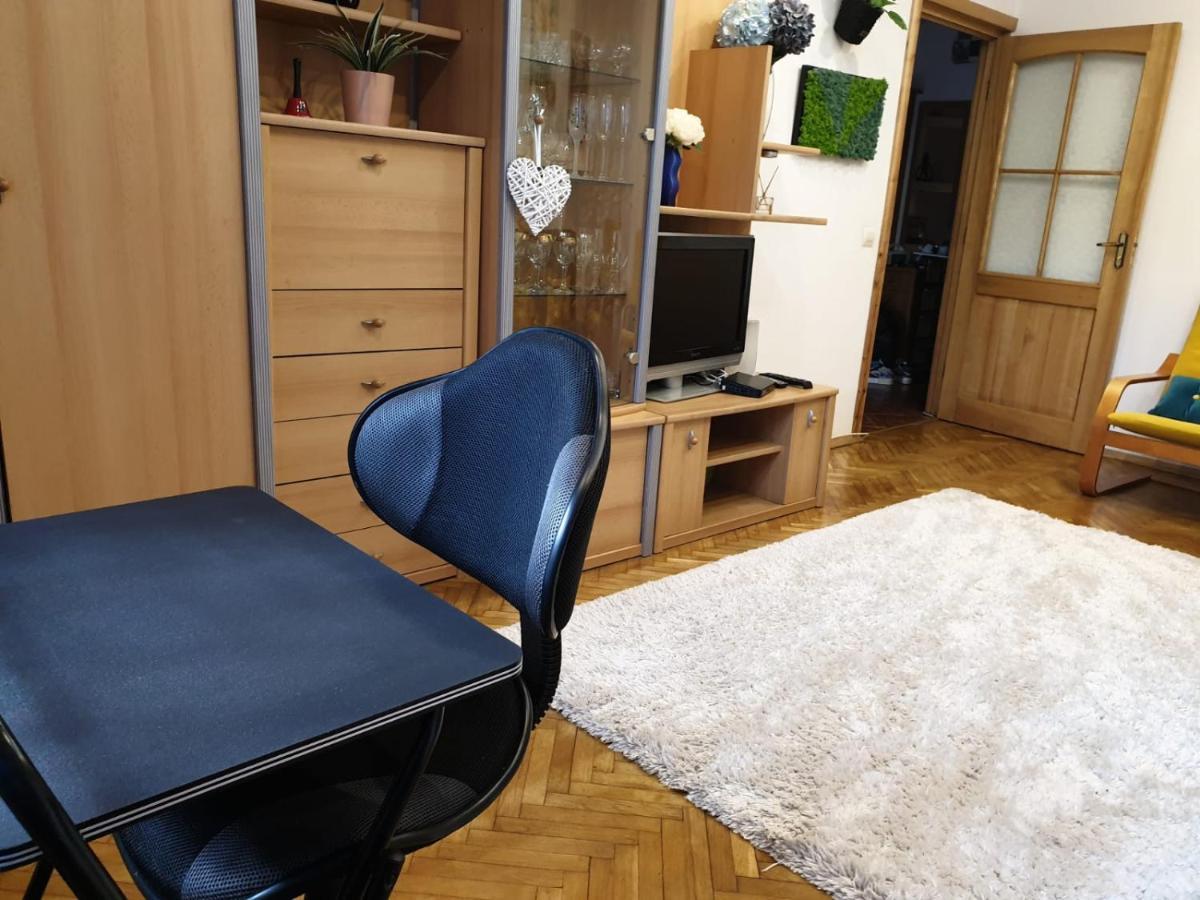 3 Camere Central Яш Екстериор снимка